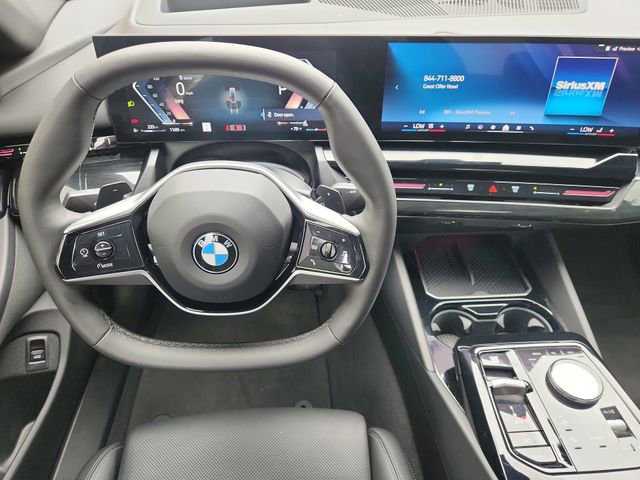 Used 2024 BMW 530i RWD image 11