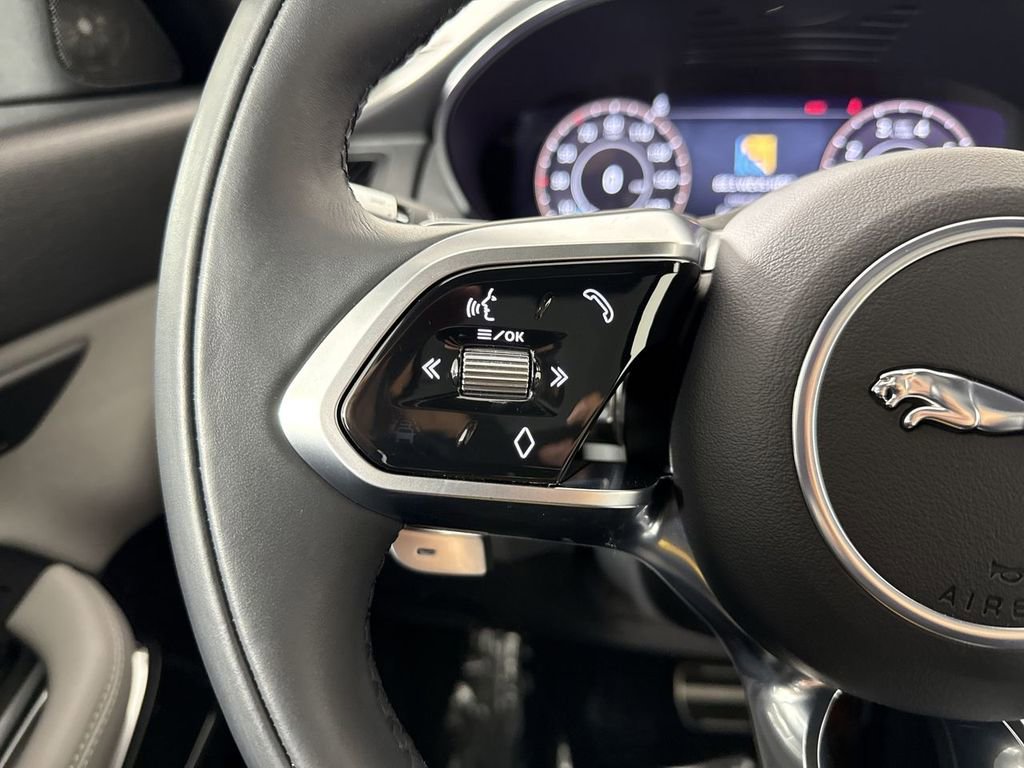 Used 2022 Jaguar E-PACE 300 Sport image 37
