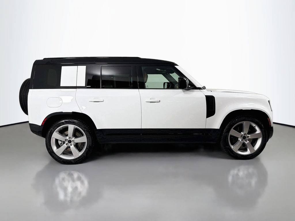 New 2026 Land Rover Defender 110 X-Dynamic SE AWD/4WD image 4