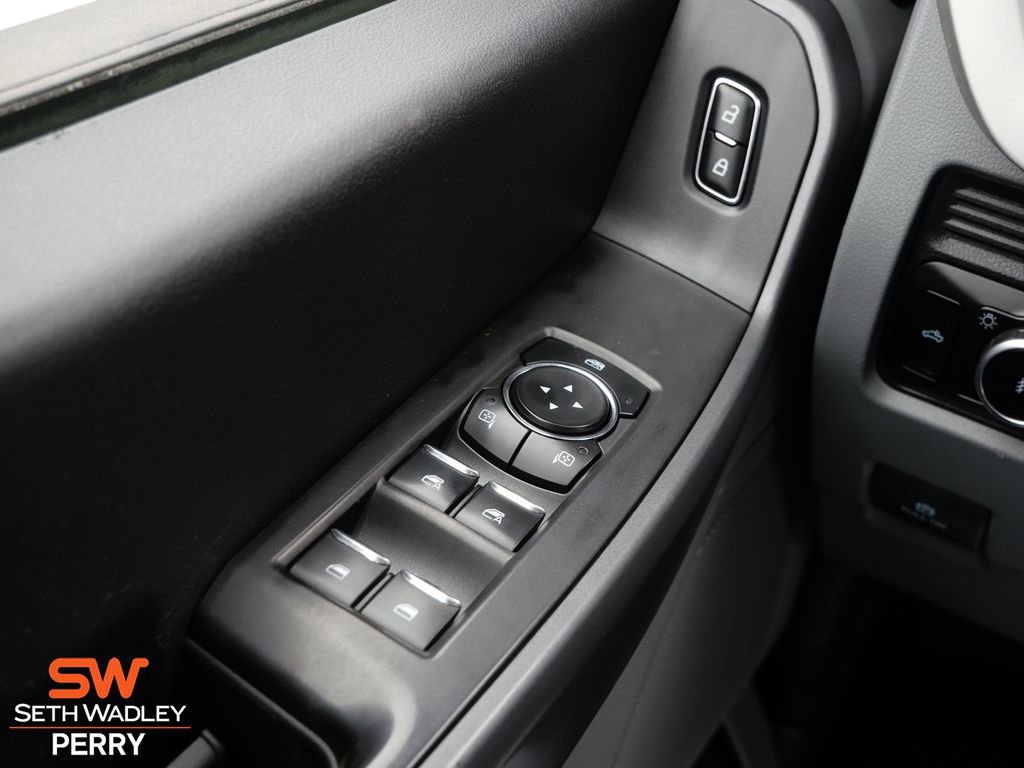 Used 2023 Ford F250 XLT w/ FX4 Off-Road Package image 17