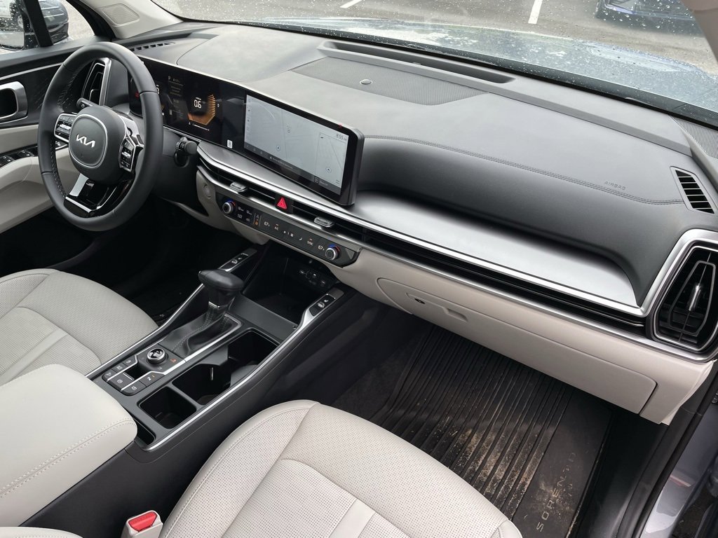 New 2025 Kia Sorento S image 32