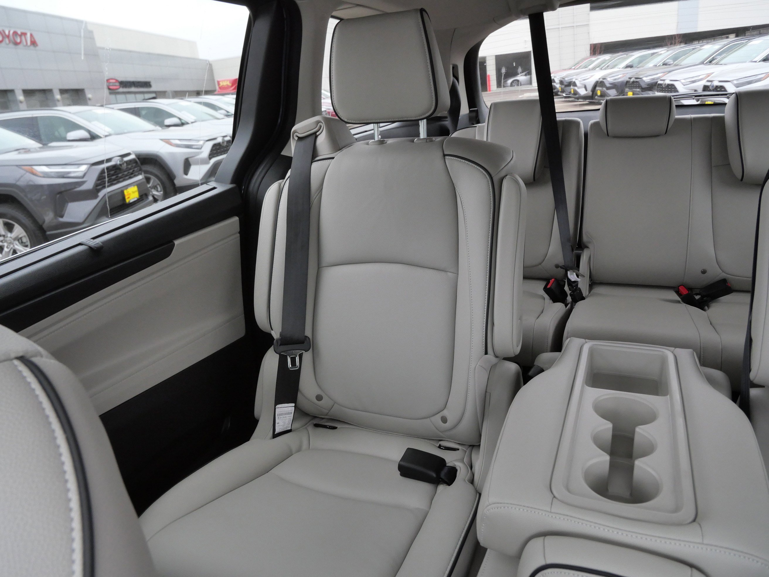 Used 2026 Honda Odyssey Touring image 12