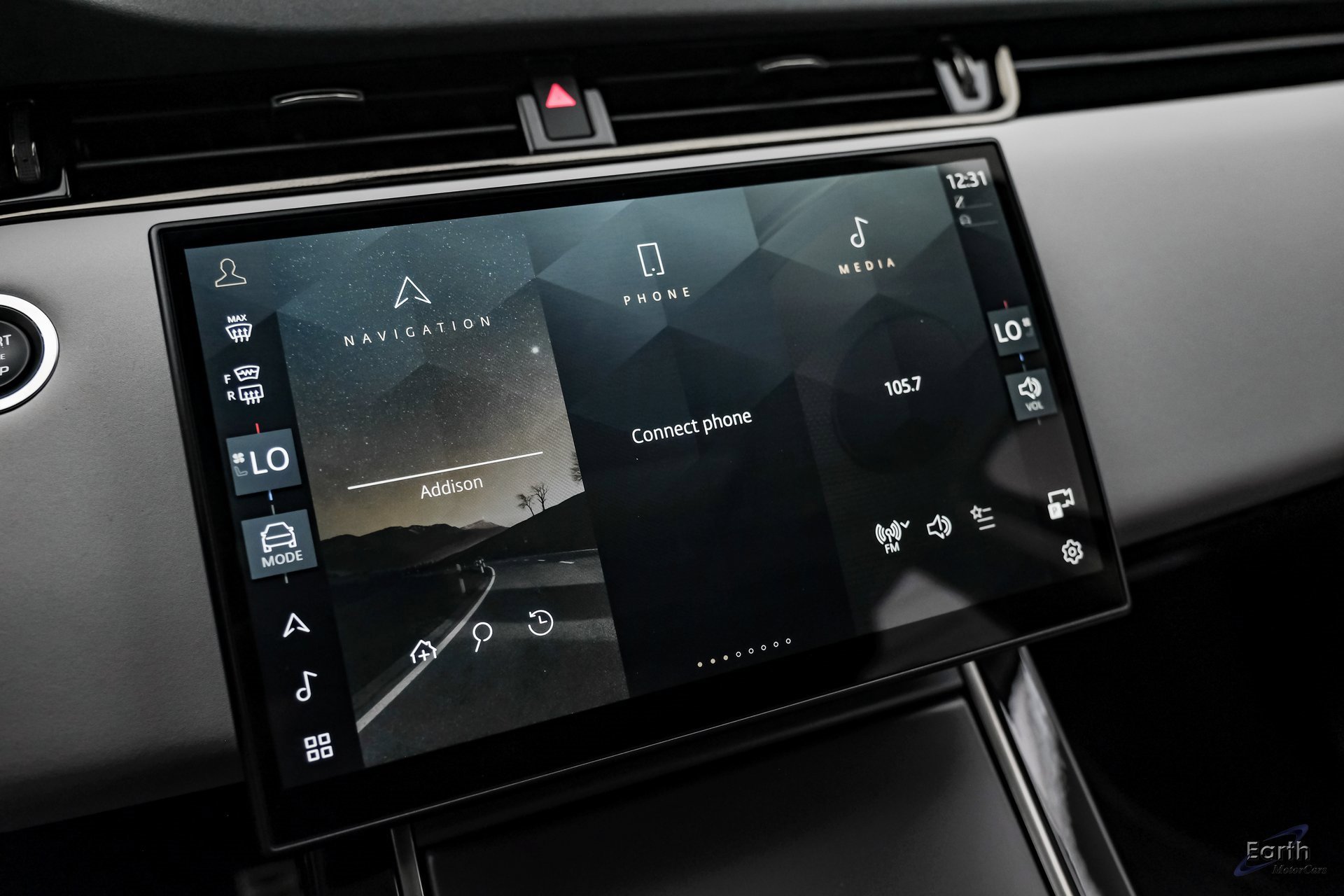 Used 2024 Land Rover Range Rover Evoque Dynamic SE image 59