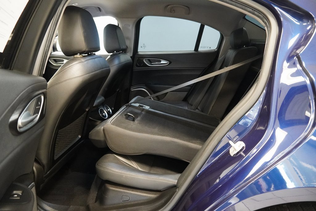 Used 2018 Alfa Romeo Giulia AWD image 20