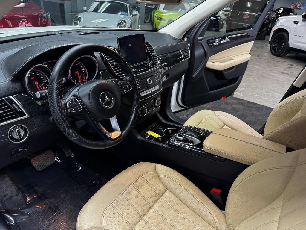 Used 2019 Mercedes-Benz GLS 450 4MATIC image 32