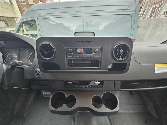 New 2025 Mercedes-Benz Sprinter 2500 image 10