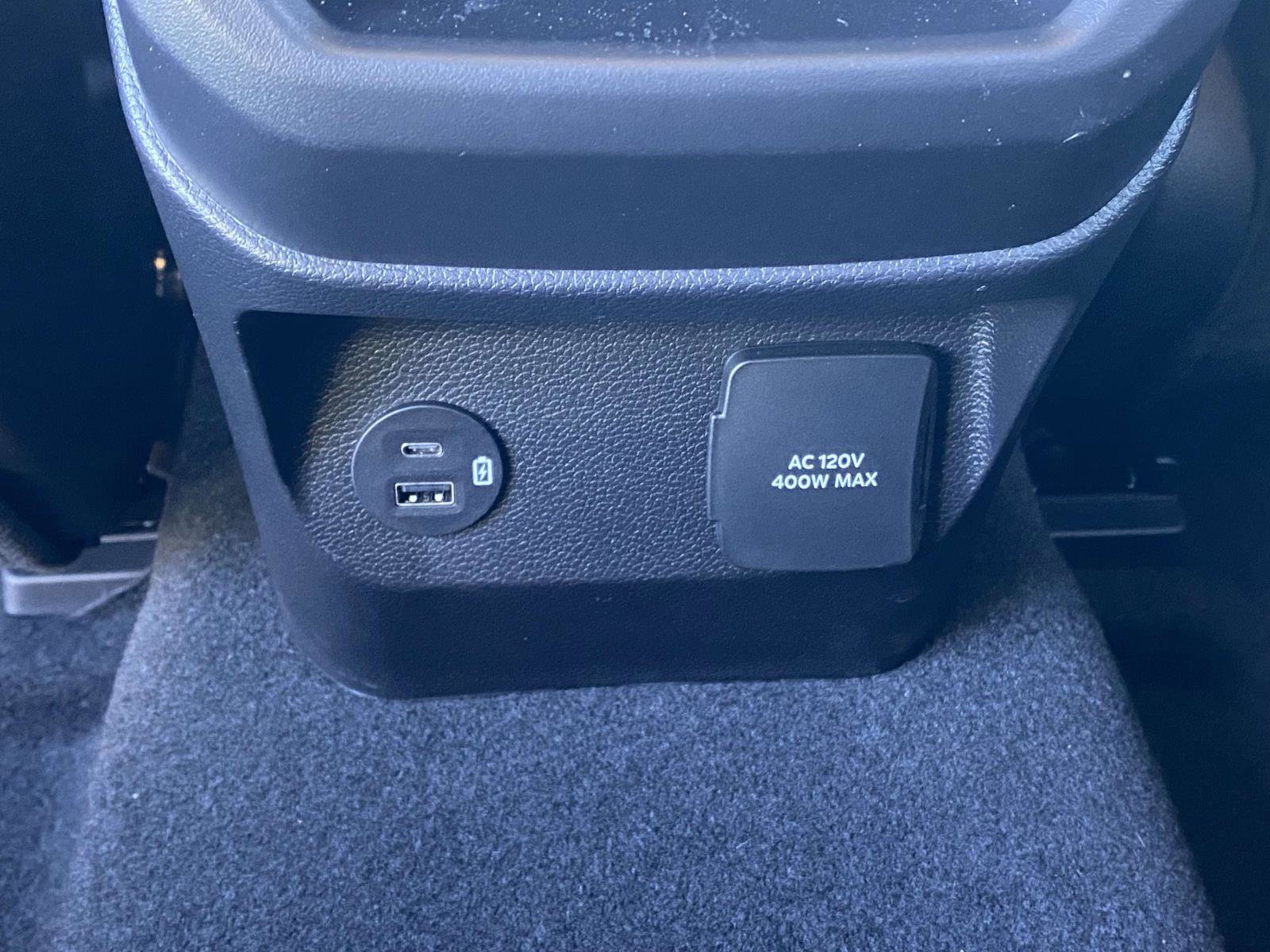 Used 2024 Ford Ranger XLT w/ Technology Package image 12