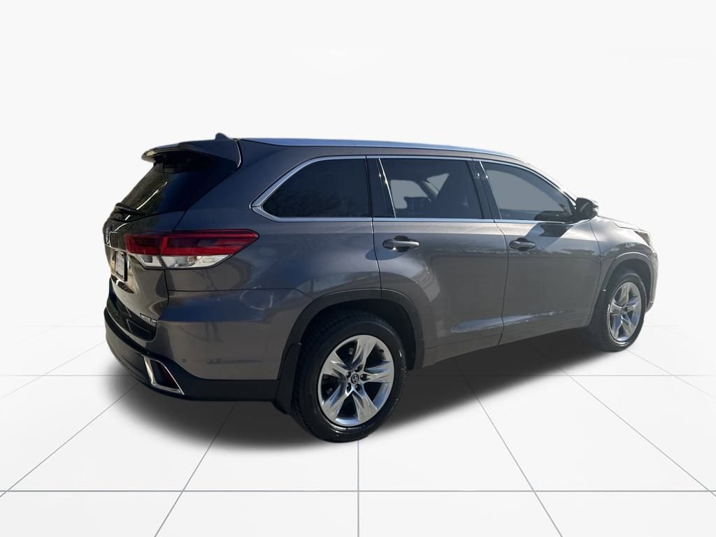 Used 2019 Toyota Highlander Limited image 9