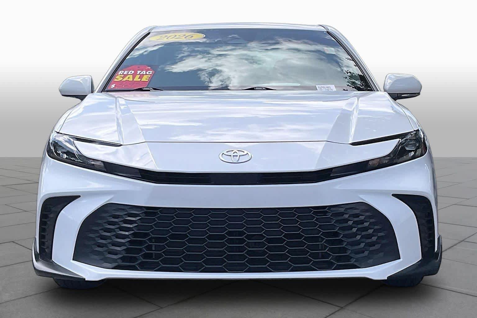 Used 2026 Toyota Camry SE w/ Convenience Package FWD image 4