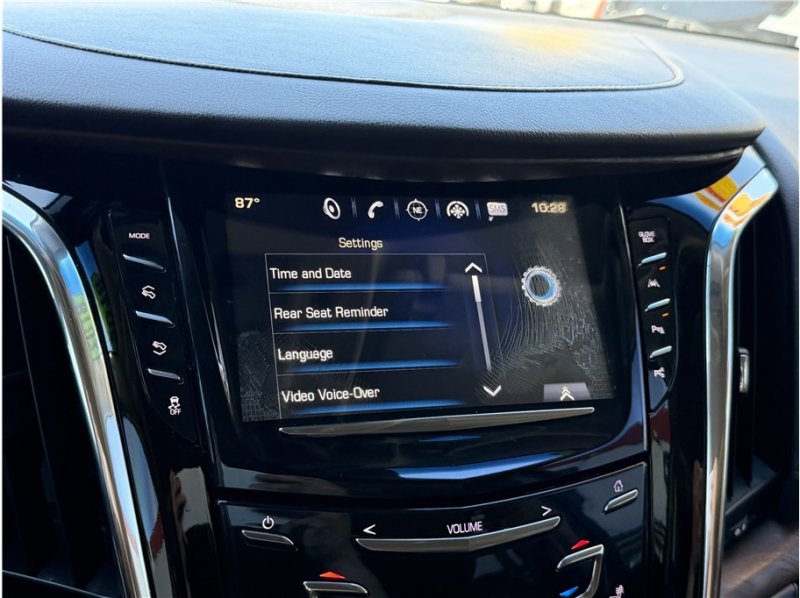 Used 2018 Cadillac Escalade Premium Luxury AWD/4WD image 52