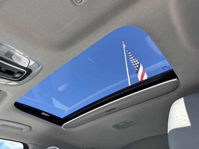 Used 2021 Hyundai Elantra Limited image 38