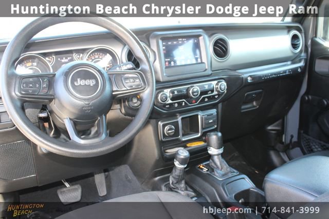 Used 2023 Jeep Wrangler Sport image 13