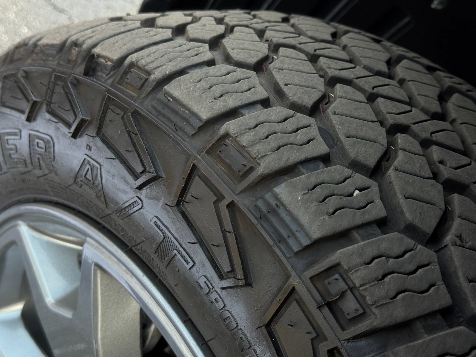 Certified 2025 Honda Passport TrailSport image 39