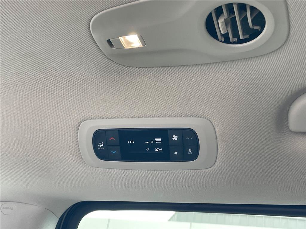 Used 2024 Chrysler Pacifica Touring-L FWD image 24