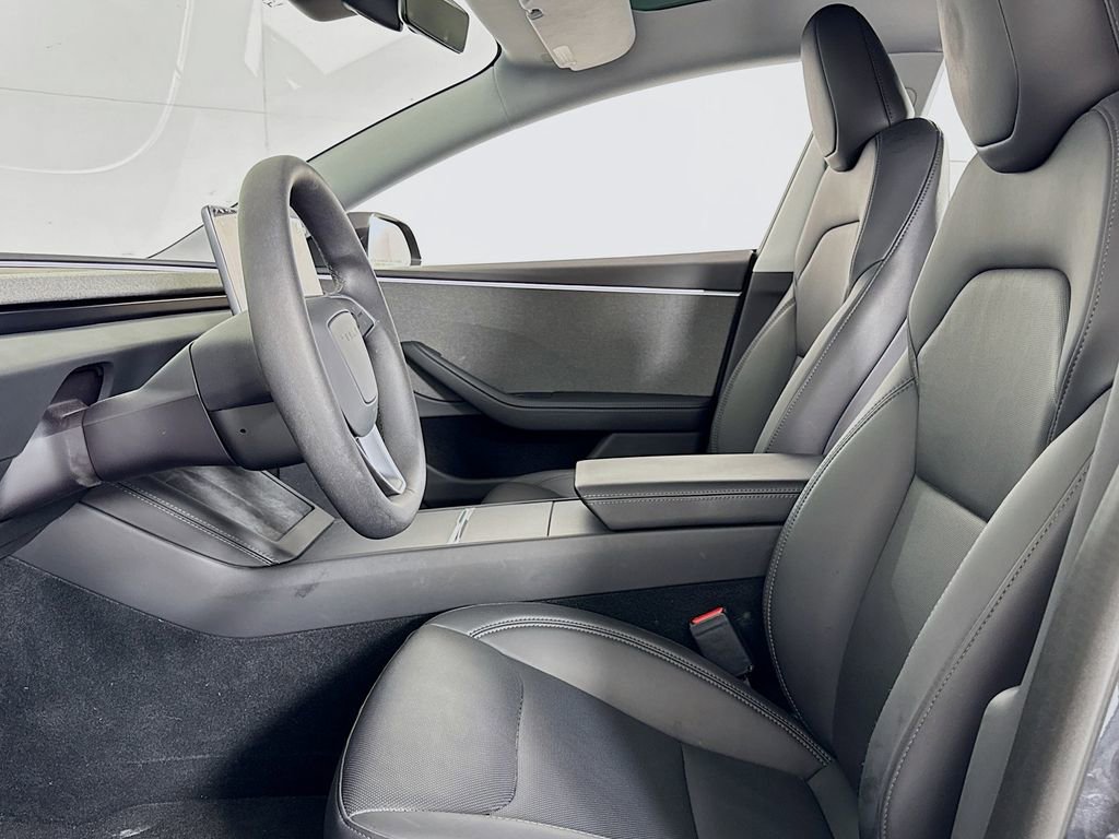 Used 2024 Tesla Model 3 Standard Range image 10