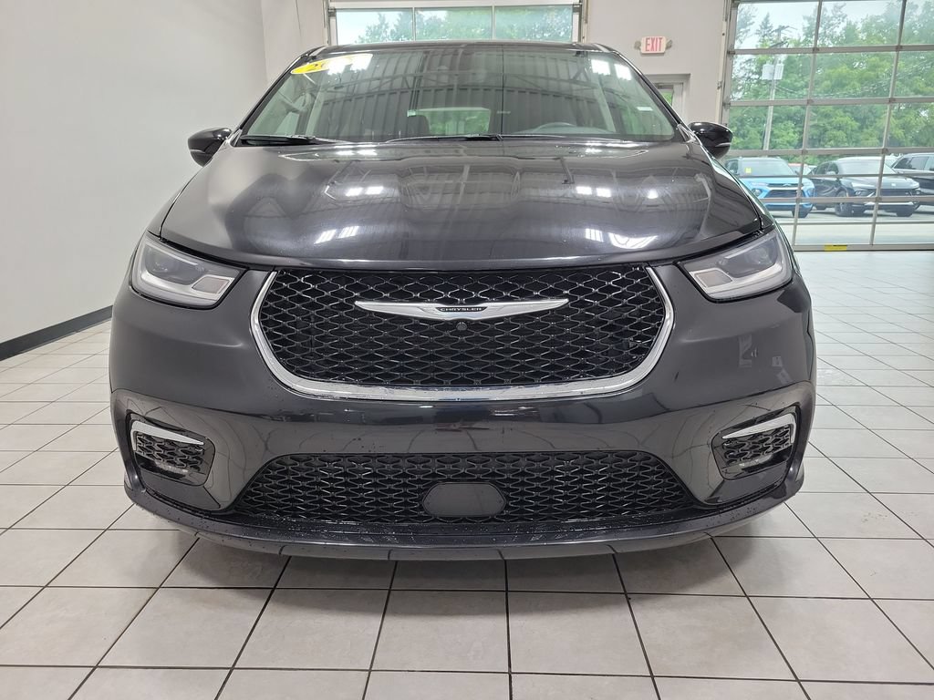 Certified 2023 Chrysler Pacifica Touring-L FWD image 7