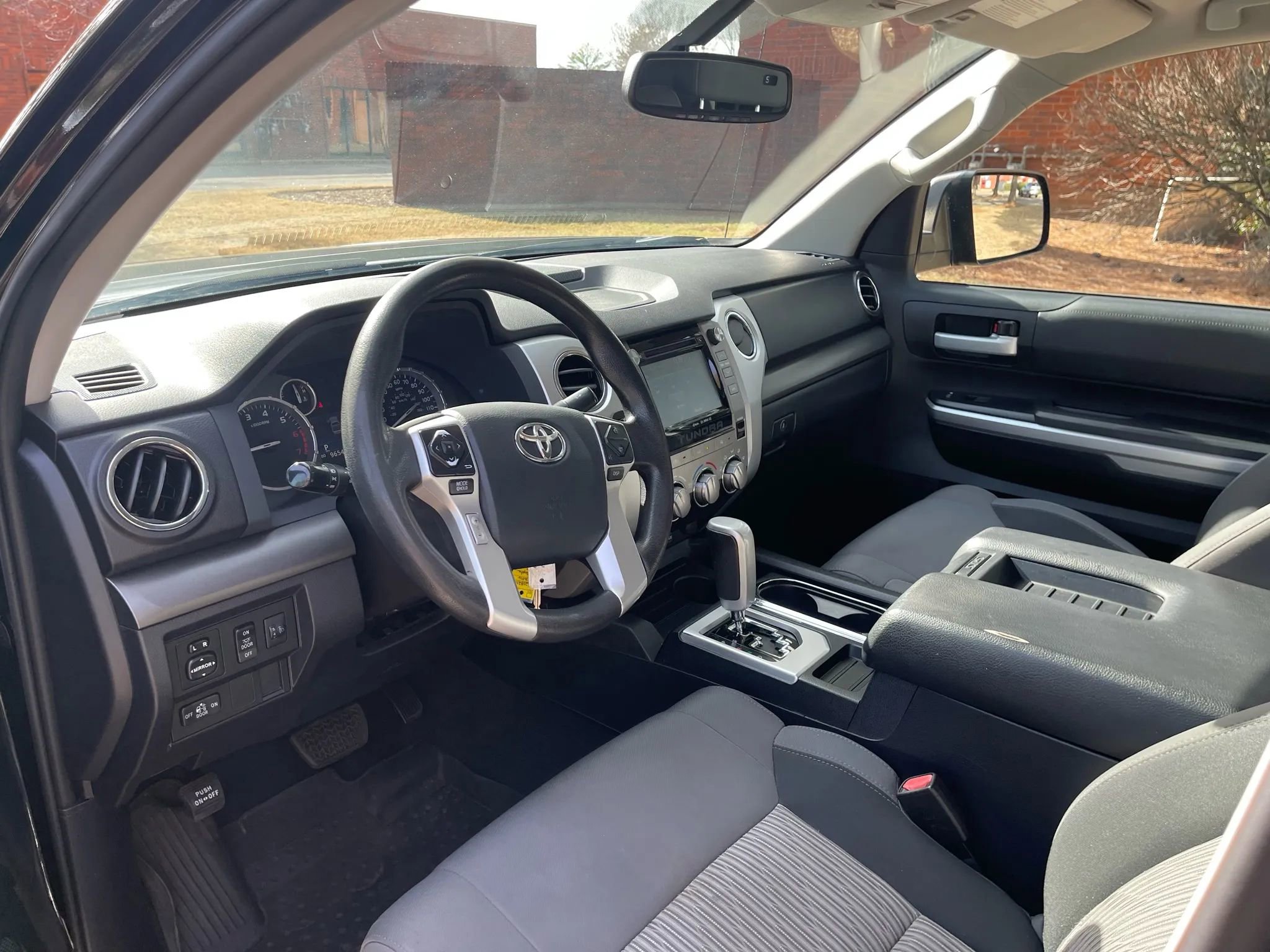 Used 2016 Toyota Tundra SR5 image 10