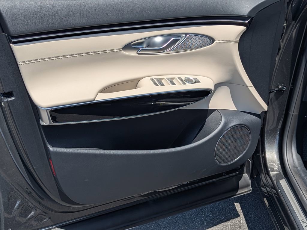 Used 2026 Genesis GV70 2.5T image 10