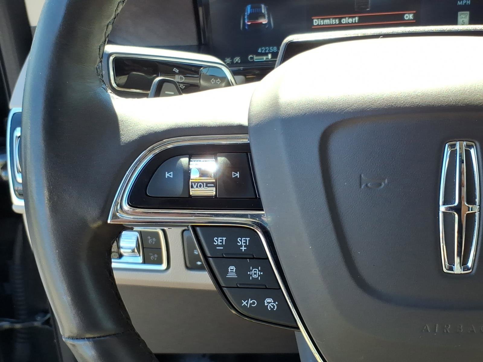 Used 2024 Lincoln Navigator L Reserve AWD/4WD image 23