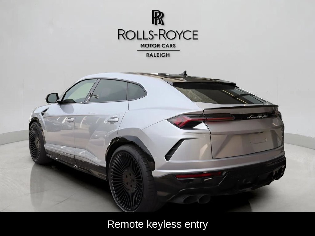Used 2021 Lamborghini Urus AWD/4WD image 6