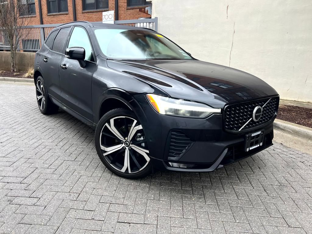 Used 2025 Volvo XC60 B5 Ultra w/ Protection Package Premier image 2