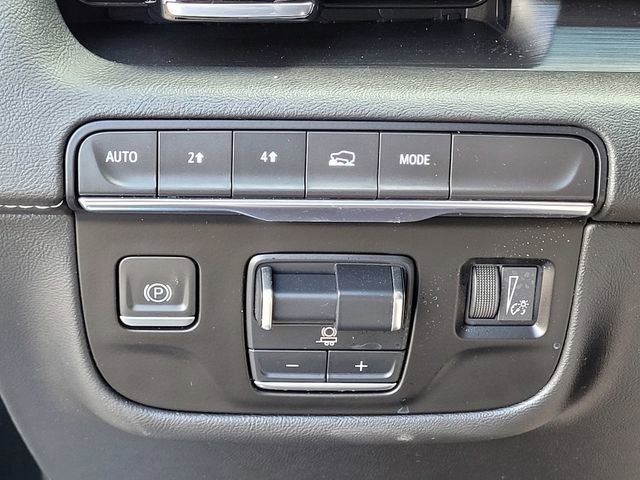 Used 2023 Cadillac Escalade ESV Sport AWD/4WD image 13