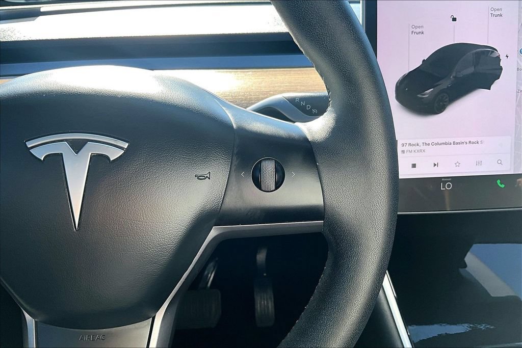 Used 2021 Tesla Model Y Long Range AWD/4WD image 19