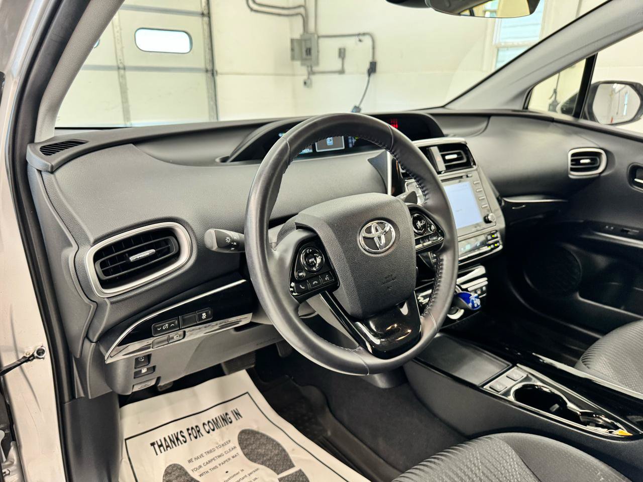 Used 2022 Toyota Prius Prime LE FWD image 14