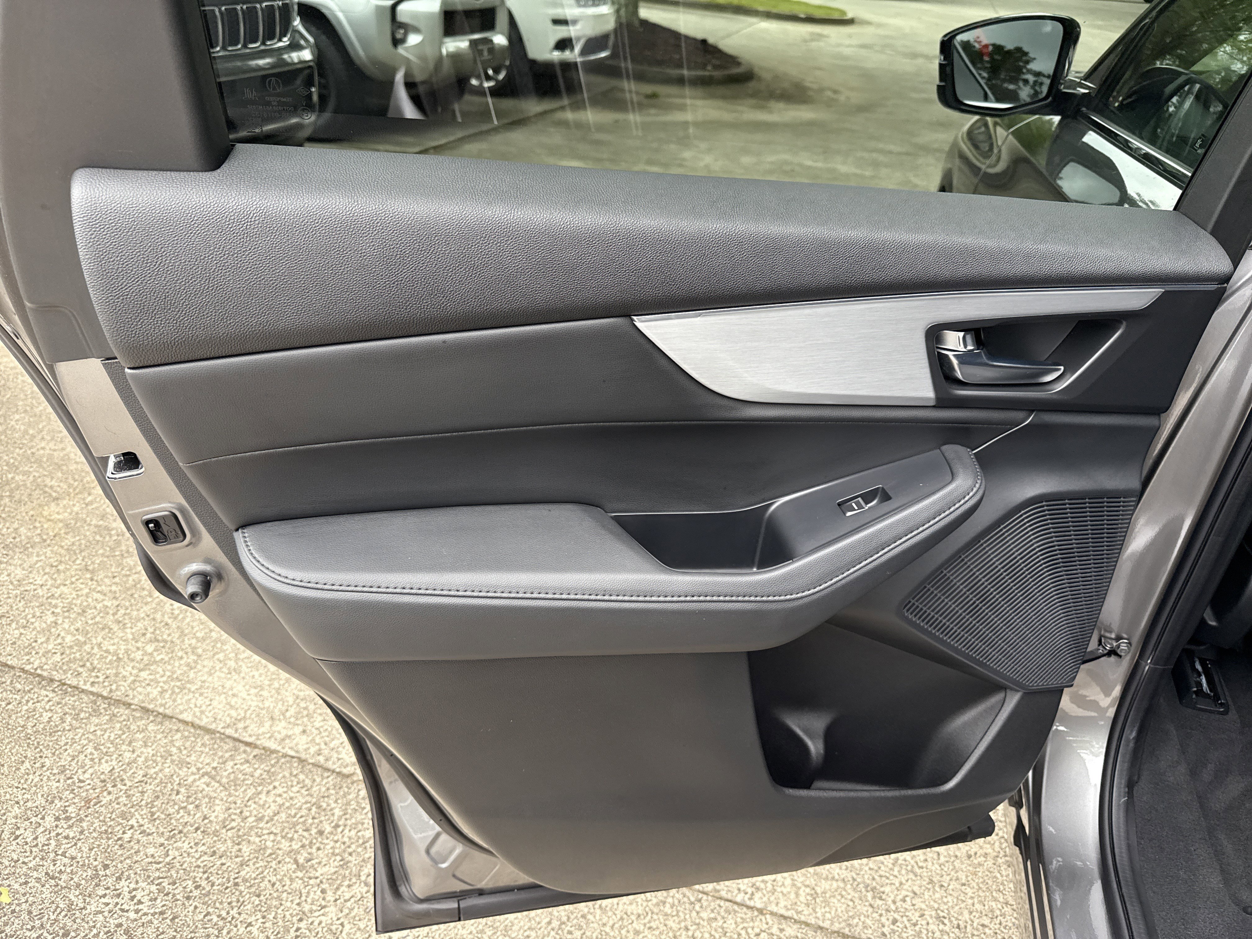 Used 2024 Acura MDX FWD image 23