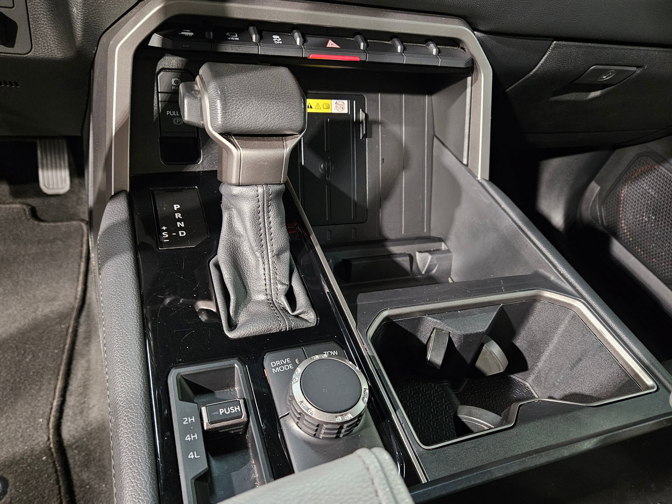 Used 2024 Toyota Tundra Limited image 33