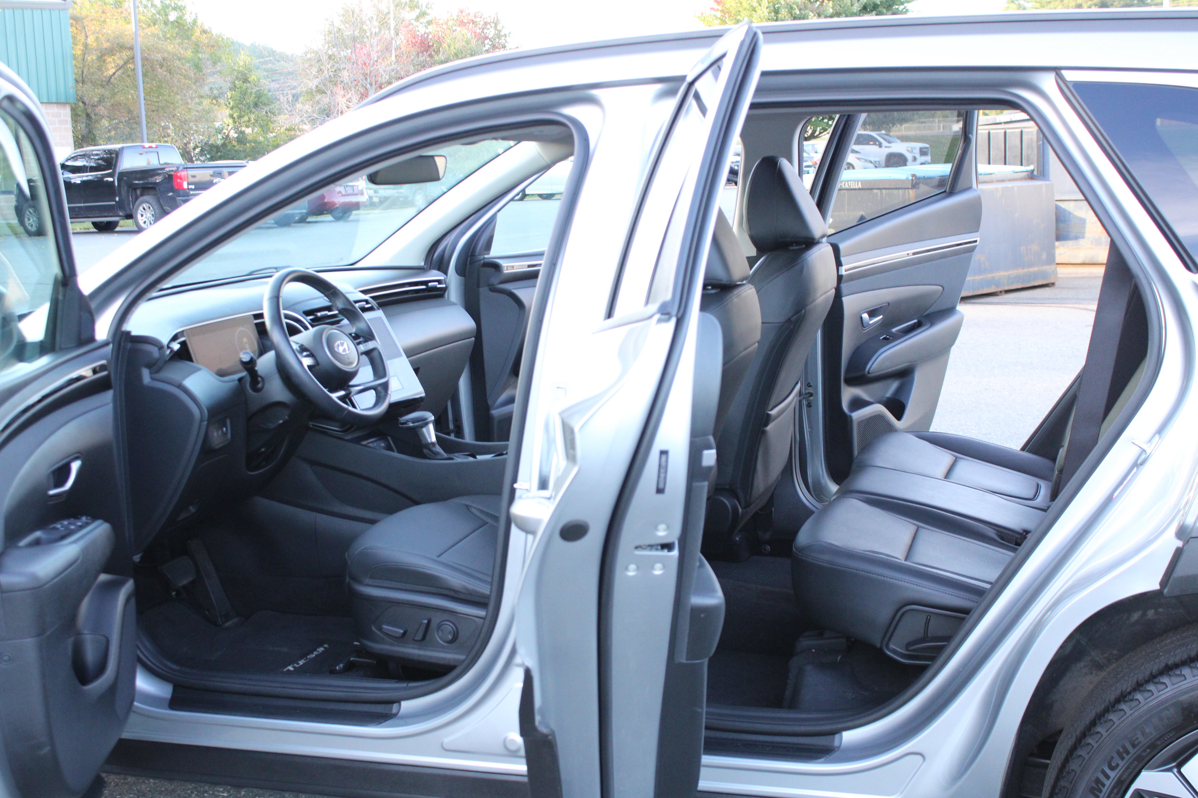 Used 2024 Hyundai Tucson SEL w/ Convenience Package AWD/4WD image 18