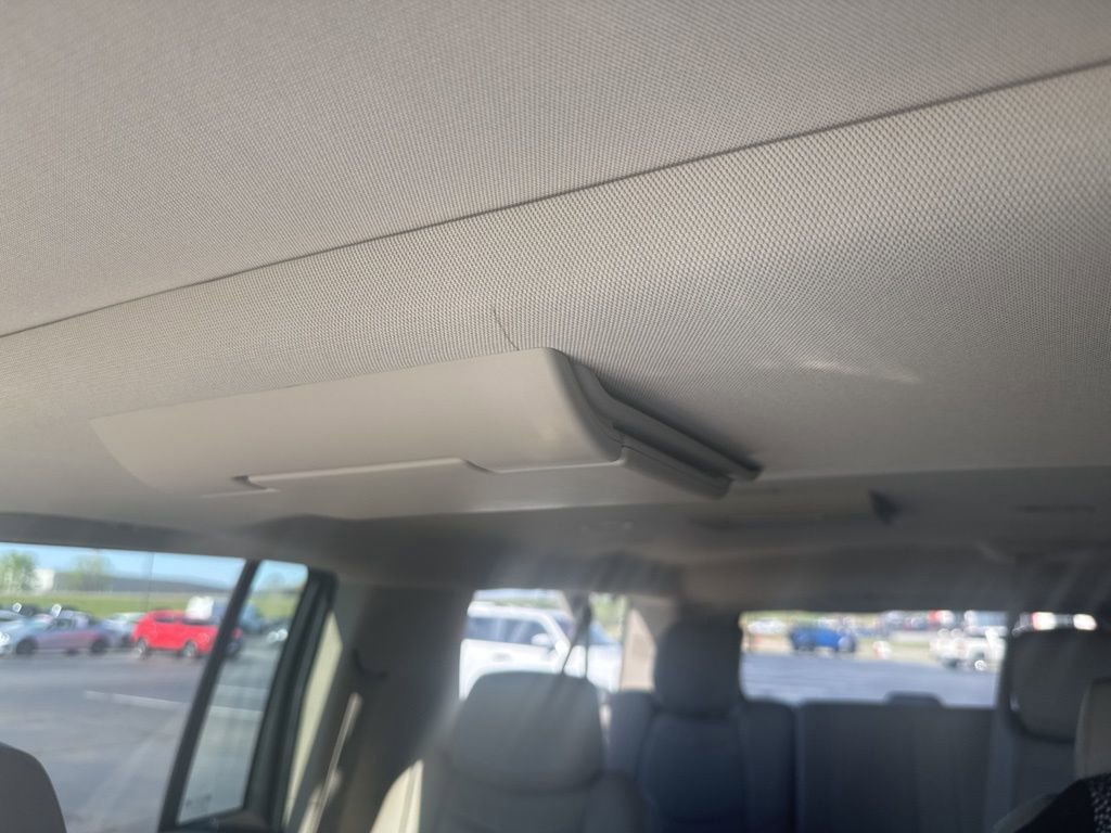 Used 2015 Cadillac Escalade ESV Luxury image 16