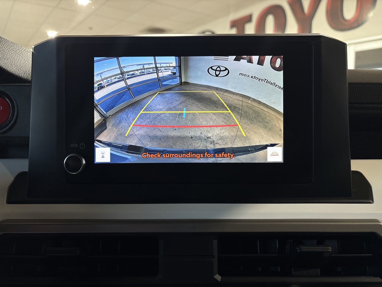 Certified 2024 Toyota Tacoma TRD Off-Road w/ TRD Off Road Upgrade Package AWD/4WD image 18