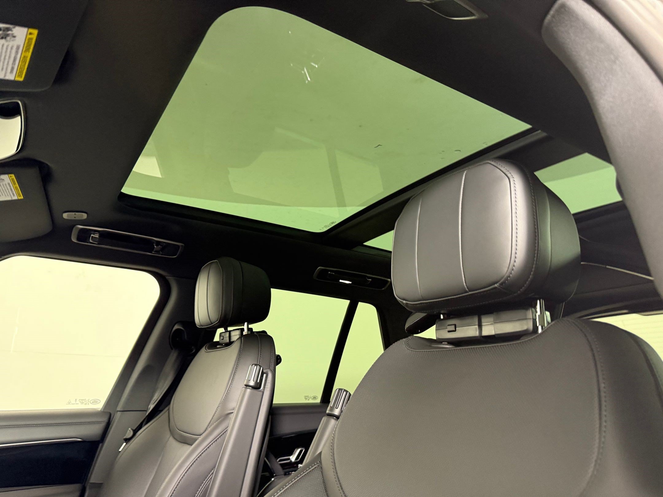 New 2026 Land Rover Range Rover SE AWD/4WD image 23