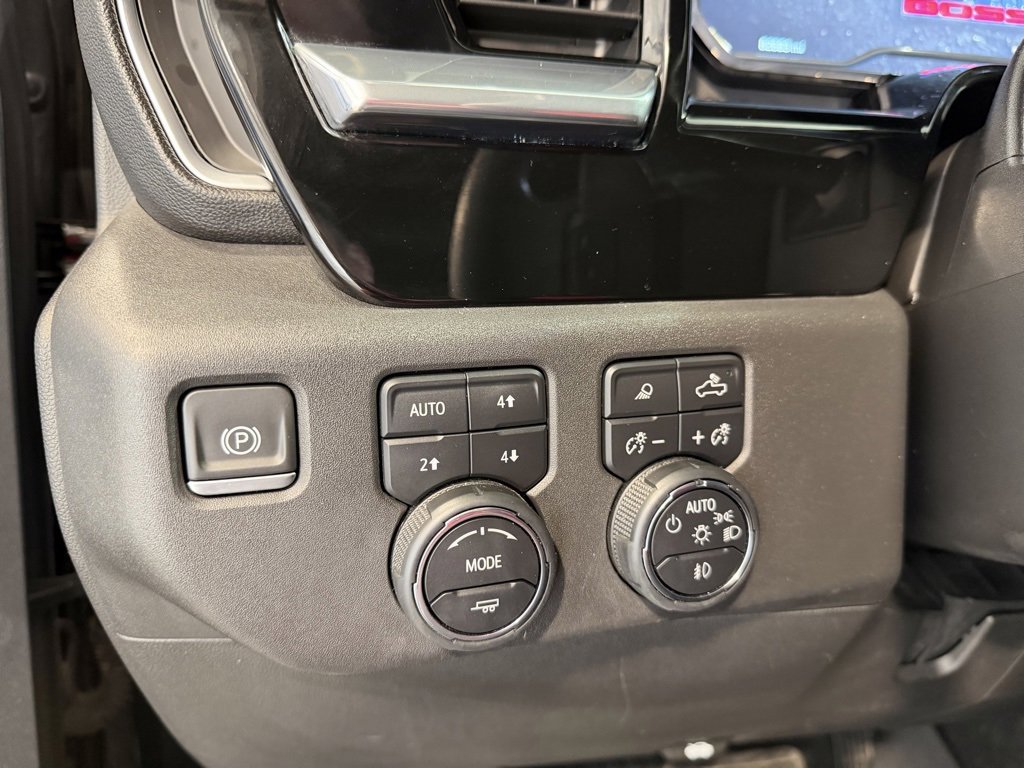 Used 2023 Chevrolet Silverado 1500 LT Trail Boss w/ LT Trail Boss Premium Package image 24