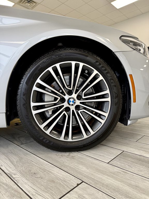 Used 2020 BMW 530i w/ Convenience Package RWD image 19