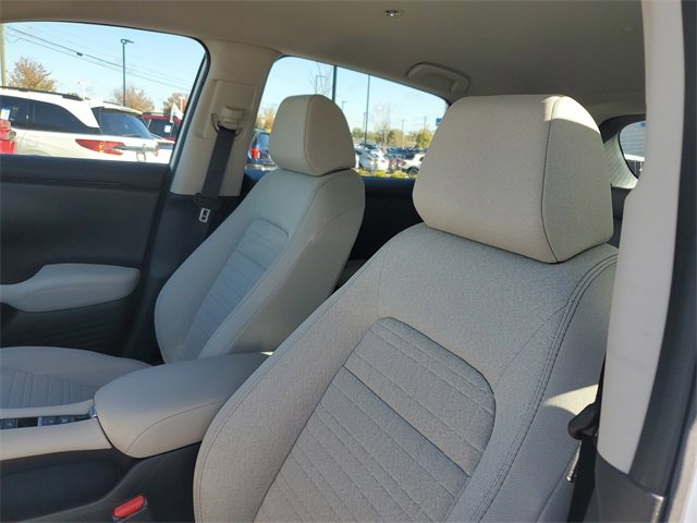 Certified 2025 Honda HR-V LX image 12