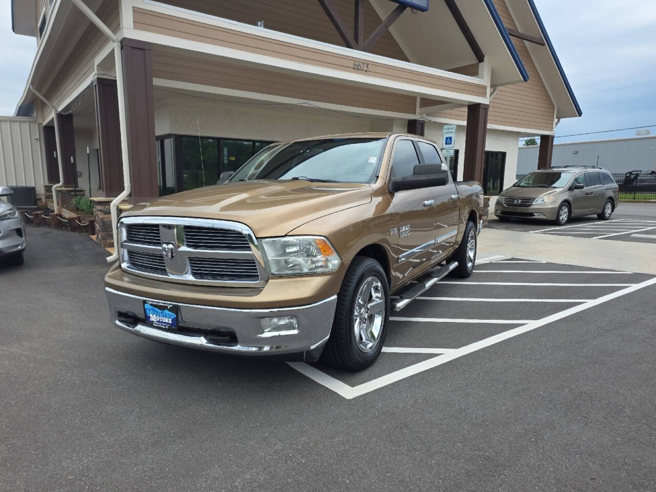Used 2012 RAM 1500 Big Horn w/ Luxury Group RWD image 2