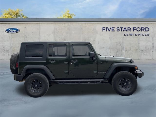 Used 2010 Jeep Wrangler Unlimited Rubicon w/ Trailer Tow Group AWD/4WD image 3