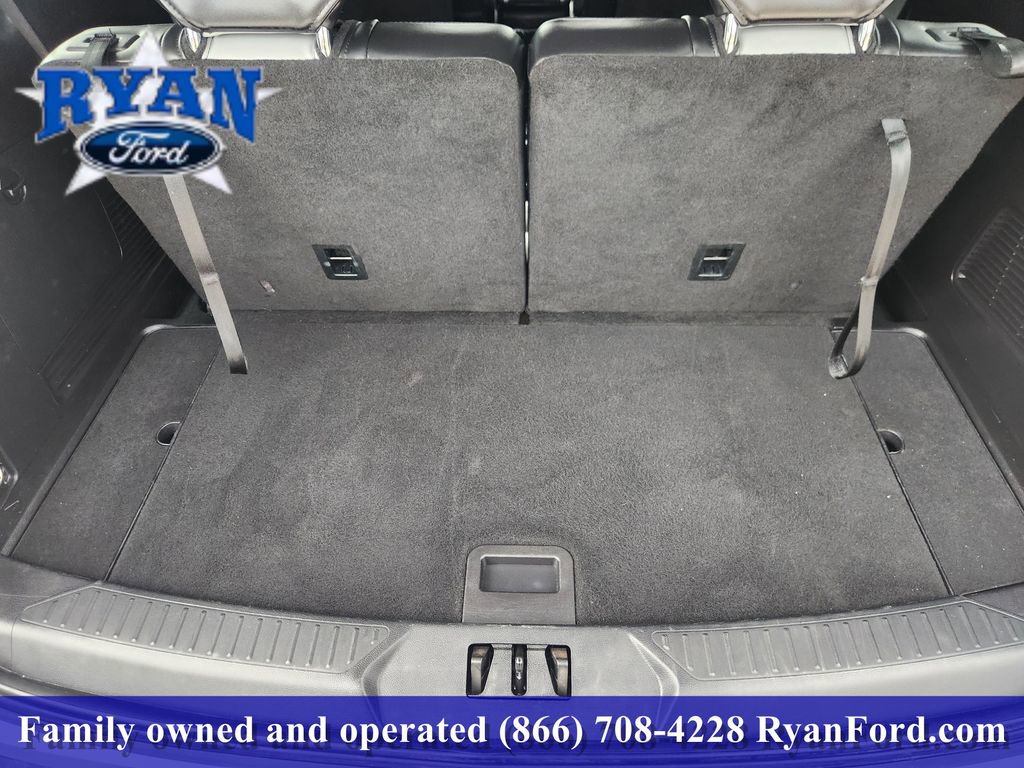 Used 2021 Ford Explorer XLT w/ Equipment Group 202A image 24