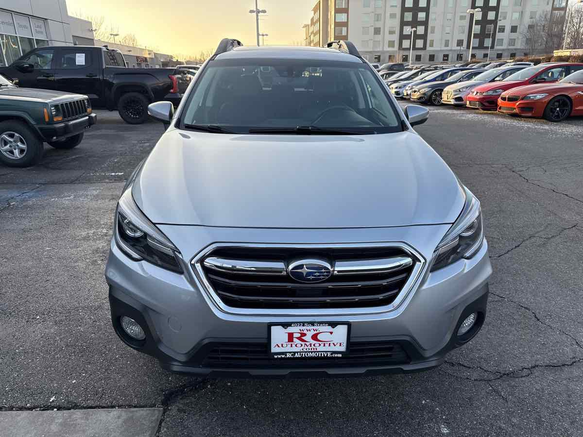 Used 2018 Subaru Outback 2.5i Limited image 3