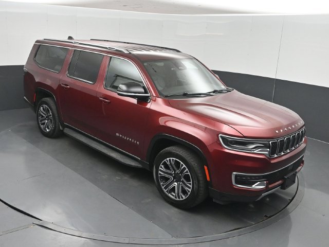 Used 2024 Jeep Wagoneer L Series II w/ Flexible Seating Group RWD image 45