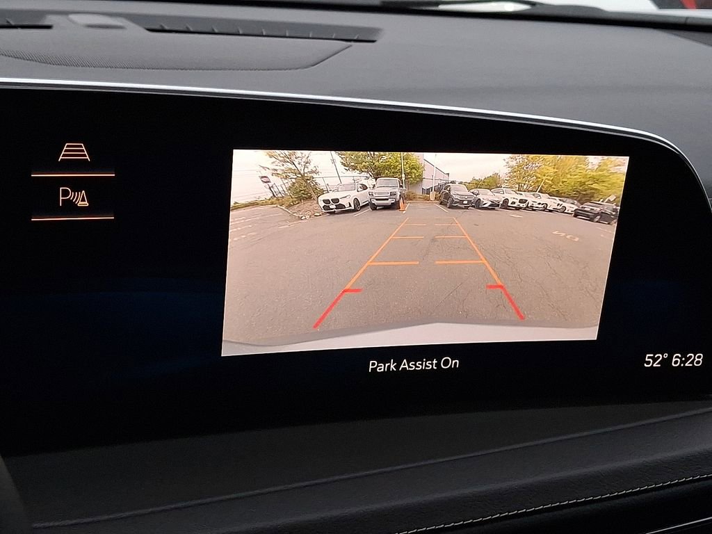 Used 2024 Cadillac XT4 Premium Luxury w/ Cold Weather Package AWD/4WD image 16