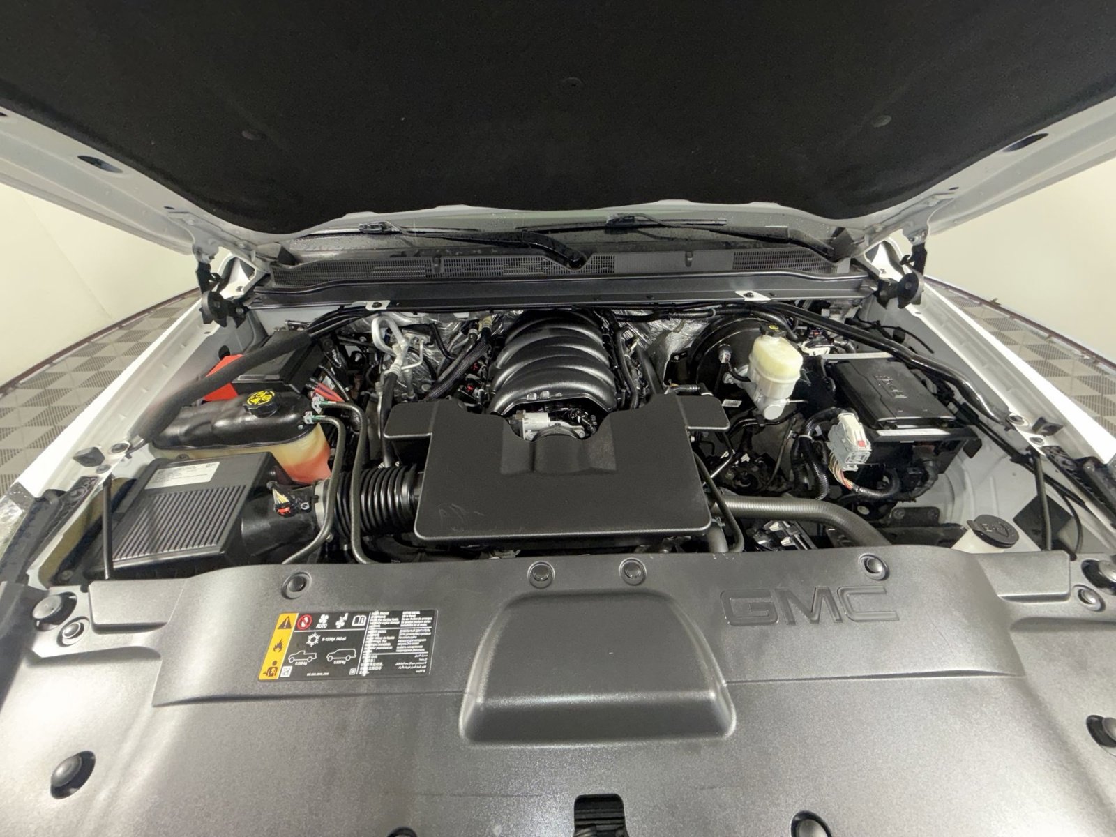 Used 2017 GMC Yukon Denali w/ Open Road Package image 29