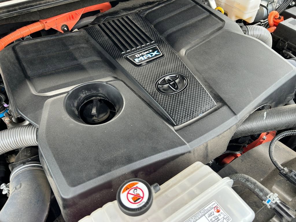 Used 2025 Toyota Sequoia Capstone image 30