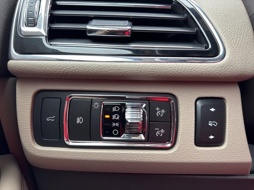 Used 2022 Lincoln Navigator L Reserve image 14