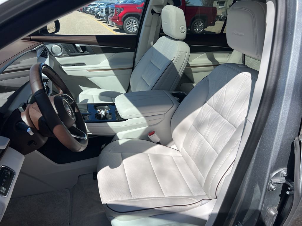Certified 2025 Buick Enclave Avenir w/ Super Cruise Package FWD image 54