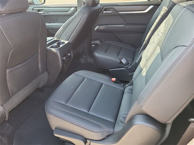 Used 2024 GMC Acadia Elevation w/ Trailering Package image 25