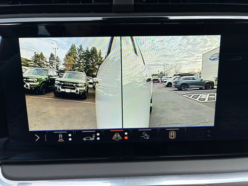 Used 2024 GMC Sierra 3500 Denali Ultimate image 26