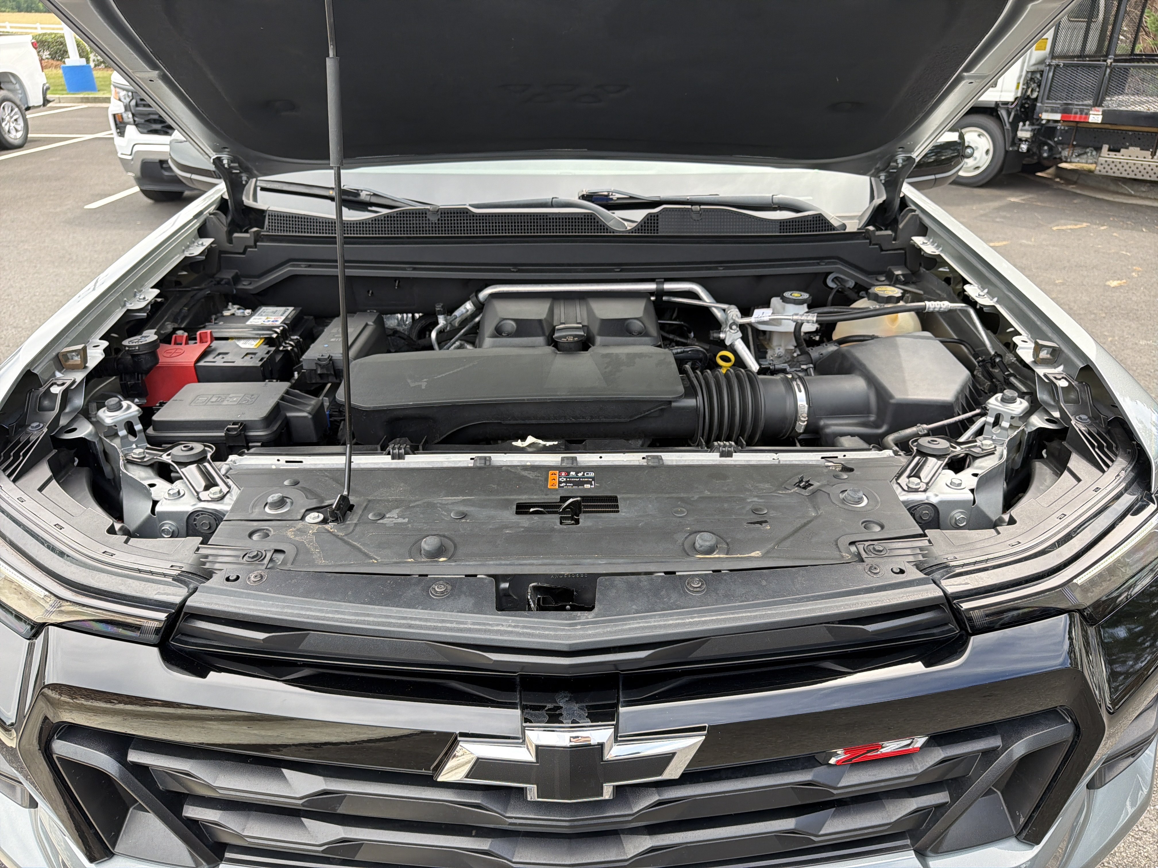 Used 2024 Chevrolet Colorado Z71 w/ Z71 Convenience Package 2 AWD/4WD image 36
